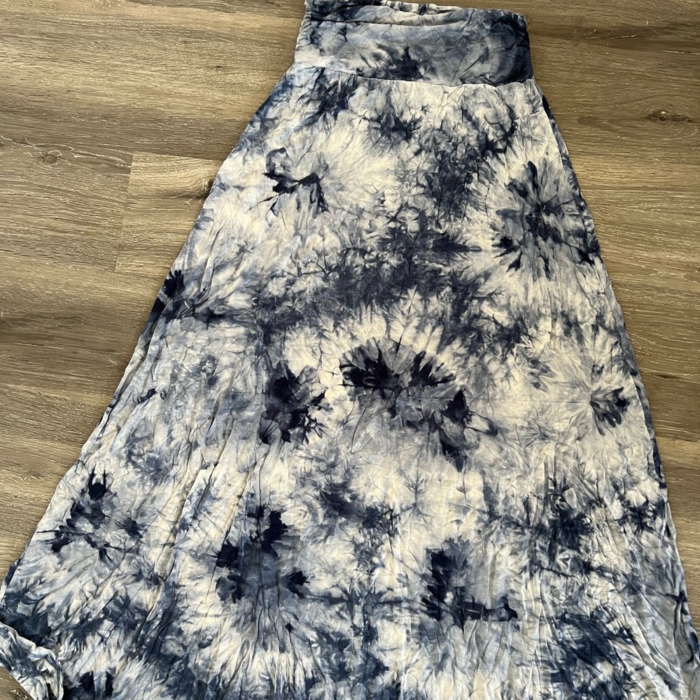 Long skirt